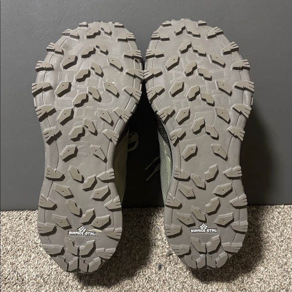 The North Face Gore-Tex Offtrail Waterproof Shoes Size 10.5 in Clay Grey - Picture 4 of 7